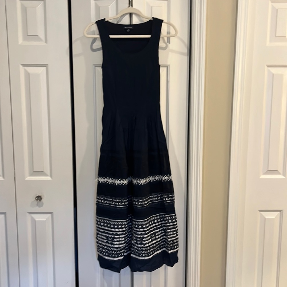 Max edition navy blue and white dress